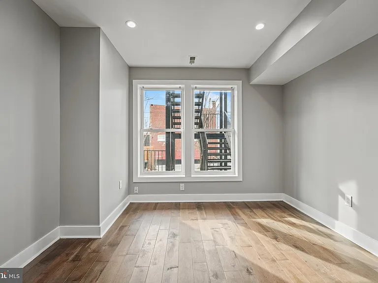 2419 Benning Rd NE — Photo 11