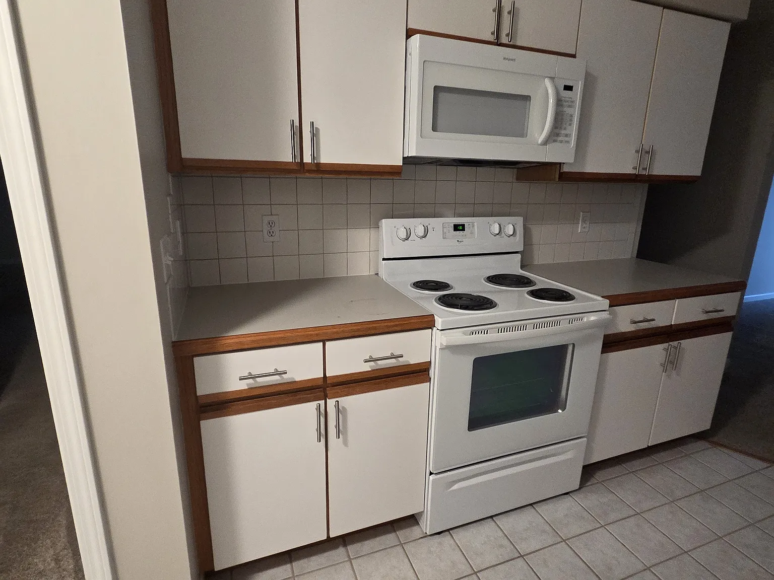 3 bed, 1212 sqft, $1,500 — Photo 3