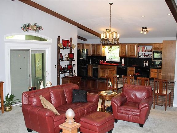 3rd image of 5010 Warfield Dr