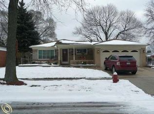 27218 Virginia Dr, Warren, MI 48092