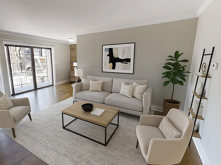 Plaza 44 Apartments — Photo 20