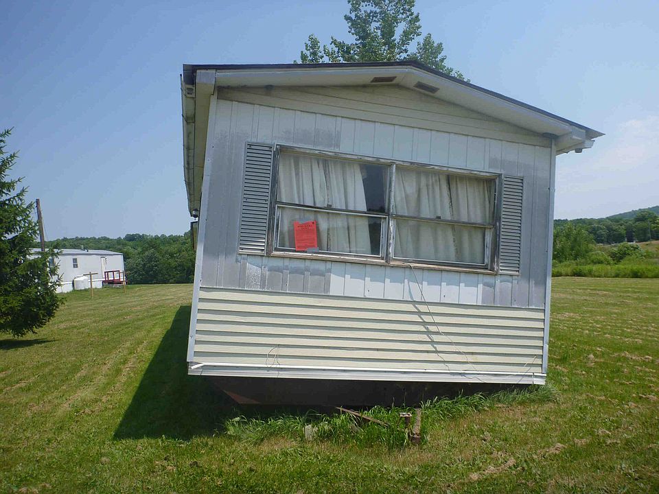 2nd image of 134 Moore Rd #13