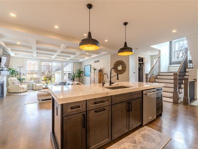 2135 Manchester Rd, Birmingham, MI, 48009