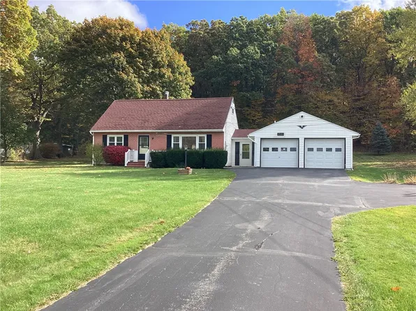 1541 Oak Openings Rd, Avon, NY 14414