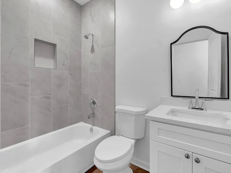 1370 Dow Pl — Photo 9