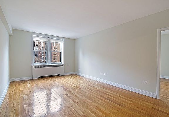 3rd image of 364 W 18th St APT 3C