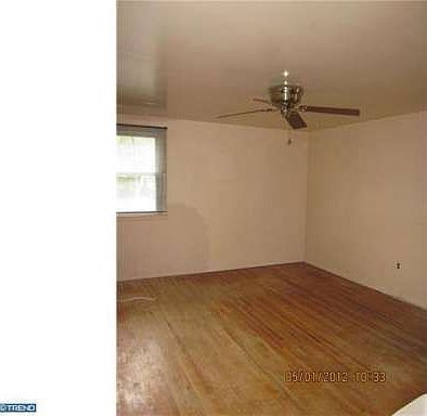 5th image of 11603 Barlow St