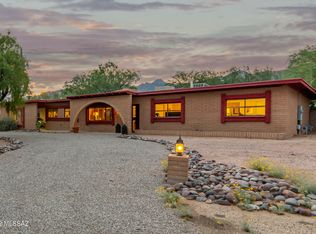 9441 E Walnut Tree Dr, Tucson, AZ 85749