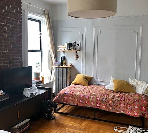 2nd image of 1054 Bergen St APT 3D