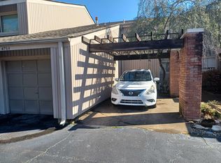 Audubon Square Condo, Memphis, TN 38117