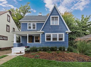 2092 Hampstead Rd, Cleveland Heights, OH 44118