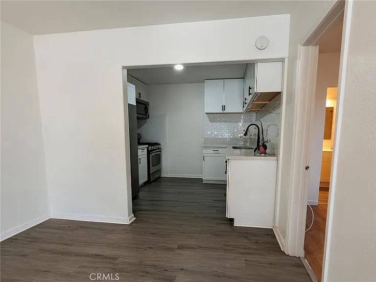 2319 Wilshire St — Photo 2