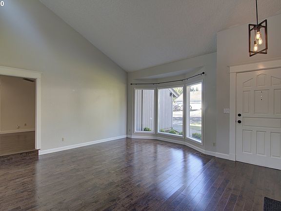 4th image of 14517 SE 28th St