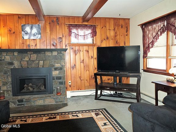 2nd image of 619 Orlinda Ave