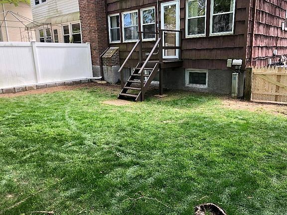 2nd image of 22415 57th Ave