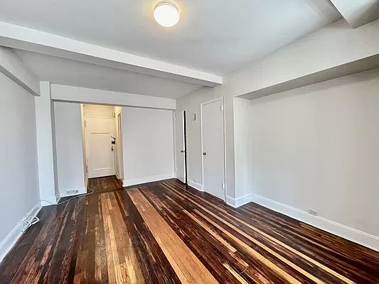3rd image of 45 Tudor City Pl APT 520