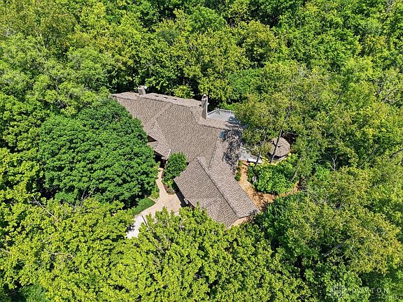 2nd image of 1883 Greentree Rd