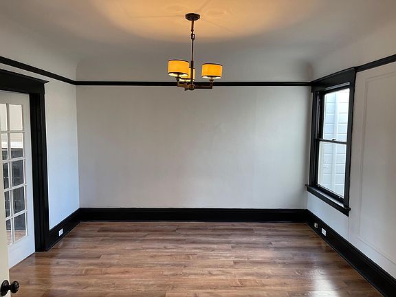 3rd image of 2619 Bryant St
