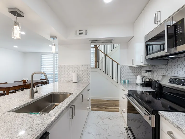 7155 Fair Oaks Ave #22 — Photo 11