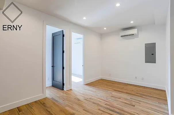 Rented by ERNY LLC | media 5