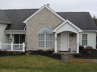 1203 Dunhurst St, Circleville, OH 43113