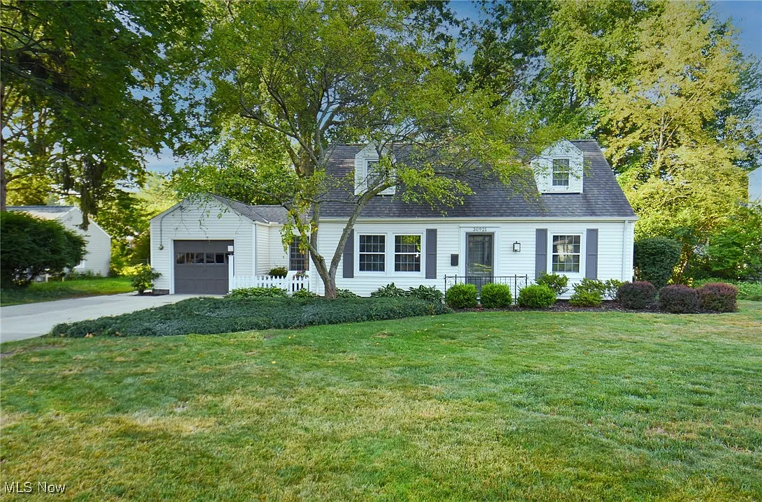 30921 Bexley Dr photo 1