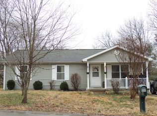 1120 Perkins Dr, Boonville, IN 47601
