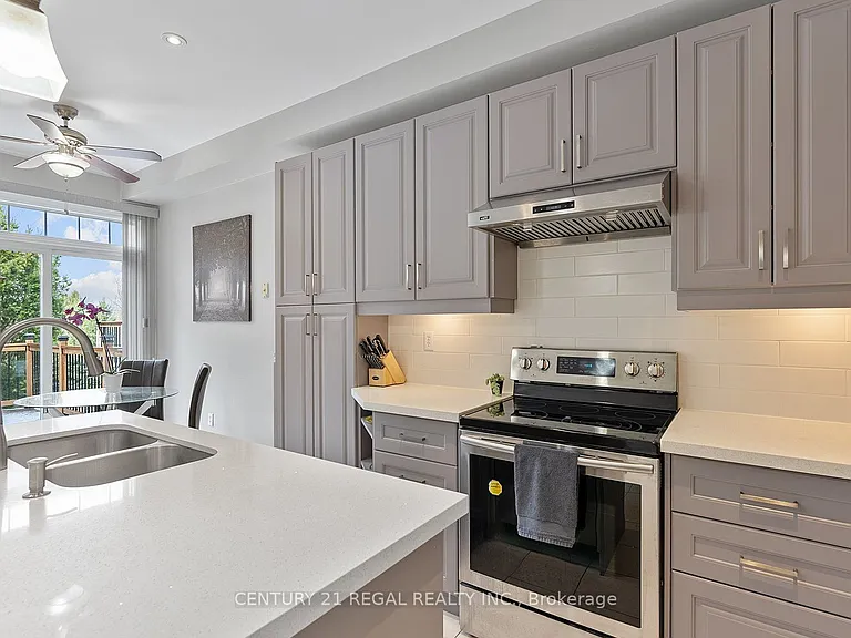 42 Ballymore Dr — Photo 20