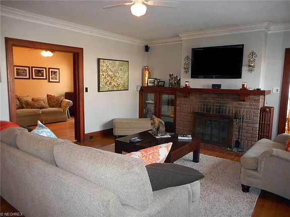 3rd image of 17605 Riverway Dr