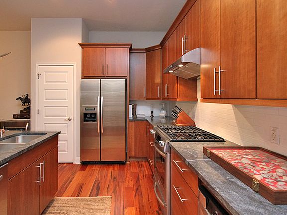 4th image of 100 Castano Ave #3