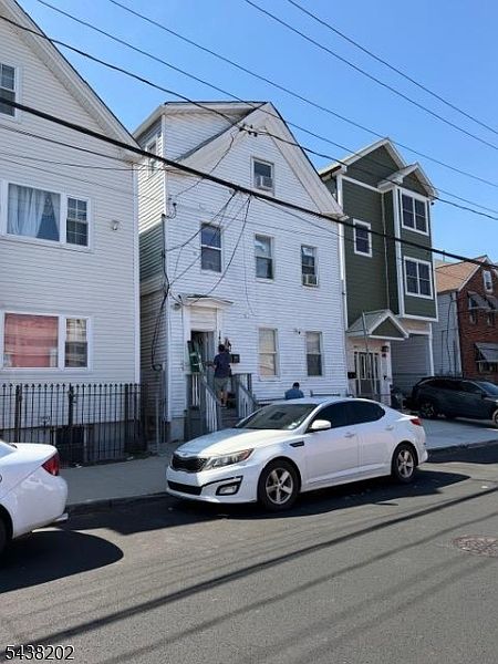1st image of 149 Camden St