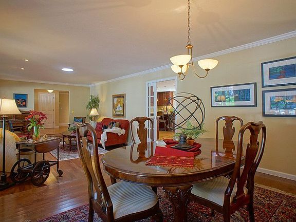 4th image of 407 Kingsford Dr