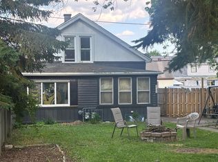 2562 S 68th St, Milwaukee, WI 53219