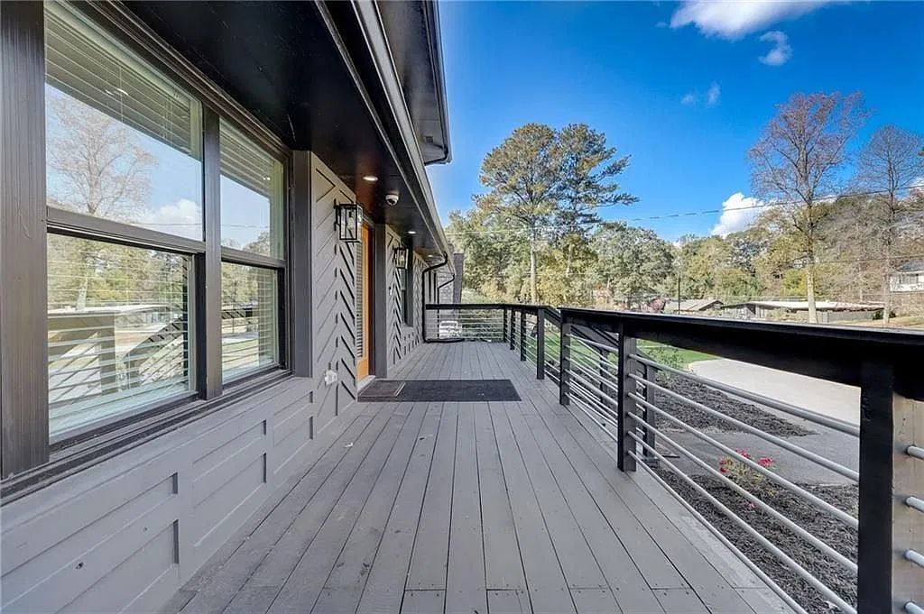 5 bed, 4.5 bath, 3834 sqft, $5,500 — Photo 3