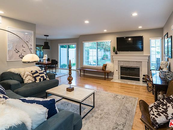 4th image of 2615 Dove Creek Ln #B