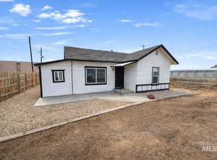 2 E Bates Ave, Parma, ID 83660