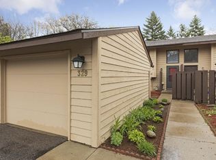 329 W Eagle Lake Dr, Maple Grove, MN 55369