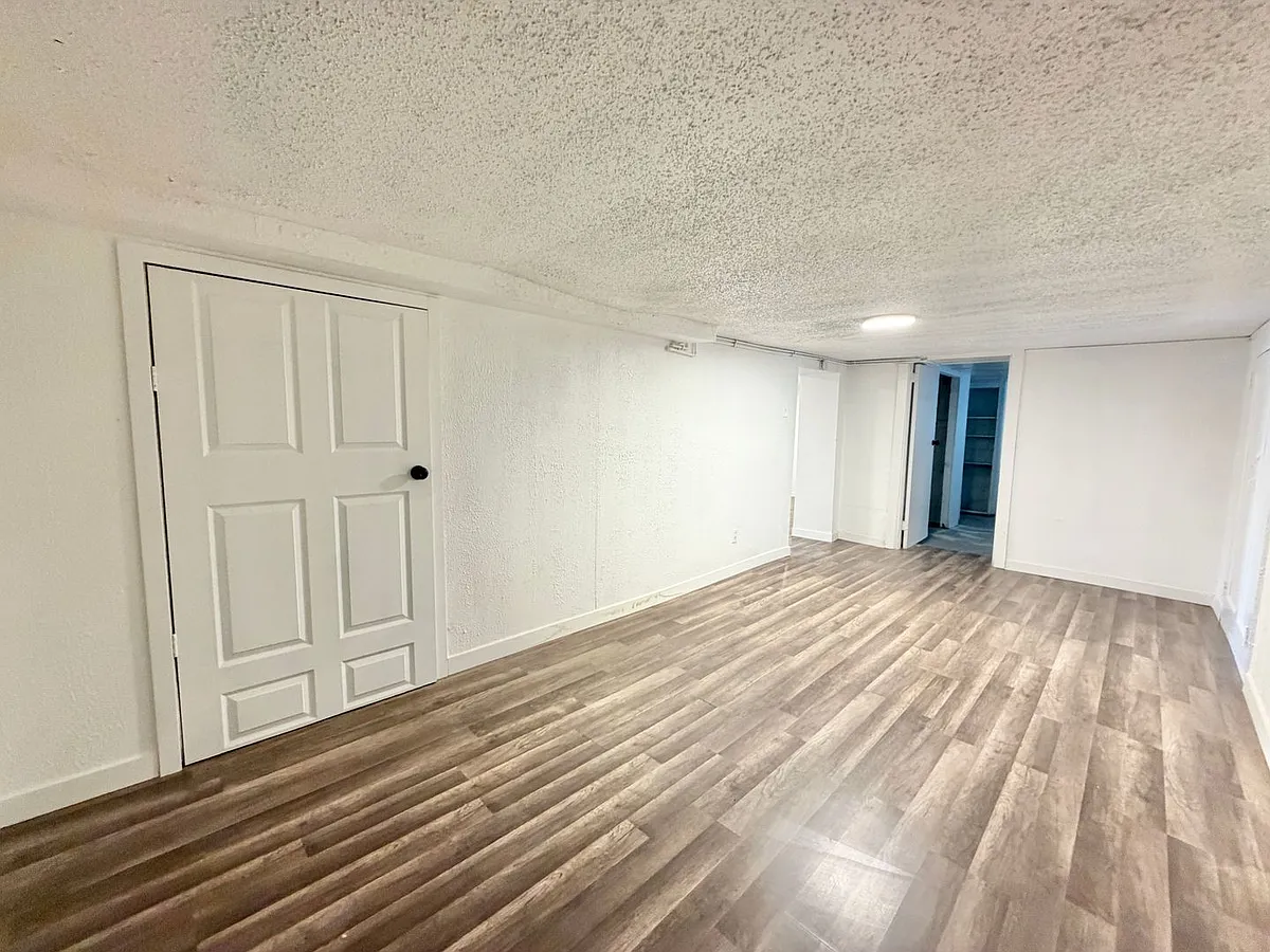 Building Photo - Hillside Apartments