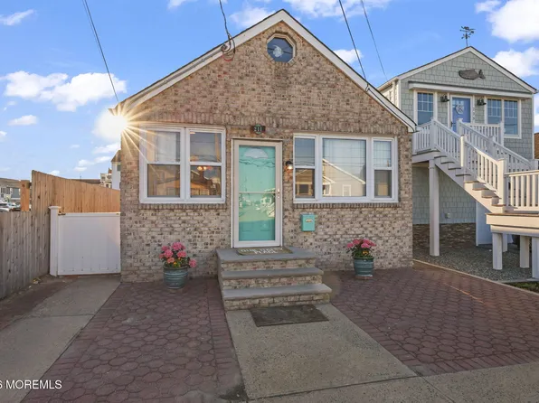 211 Ocean Avenue, Point Pleasant Beach, NJ 08742