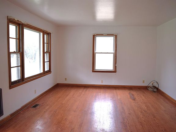 3rd image of 2192 County Road 31