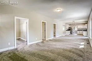 439 N Walnut St — Photo 8