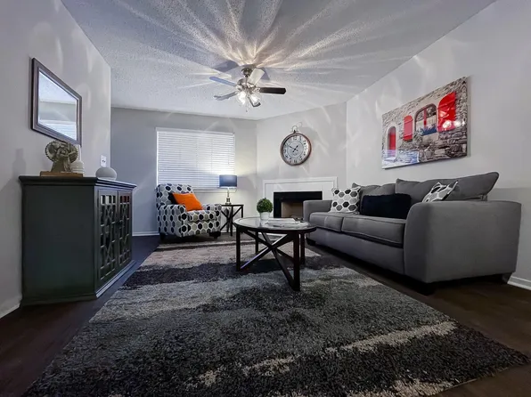 Plantation Flats Apartment Homes