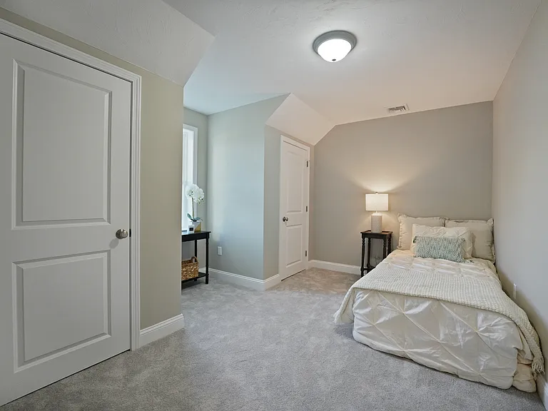 7 Waterman Way — Photo 24