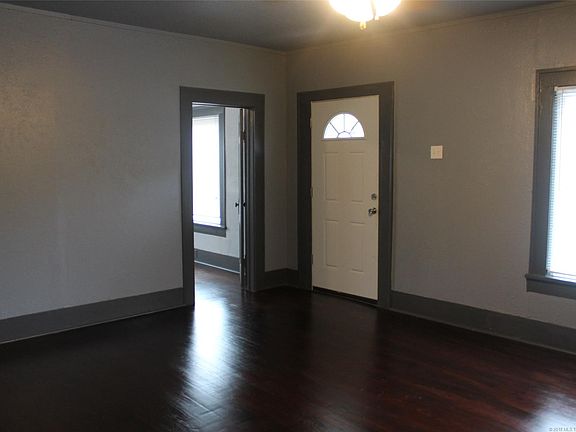 4th image of 815 E Seneca Ave