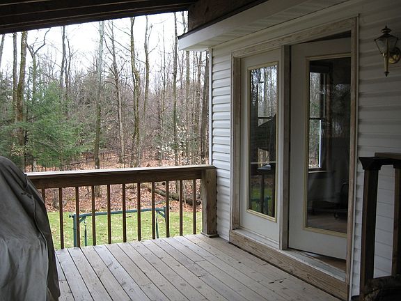 Deck to Family and Dining Rooms