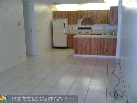 2nd image of 10813 NW 45th St