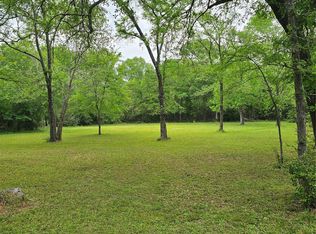 9041 Lakecrest Dr, Montgomery, TX 77356