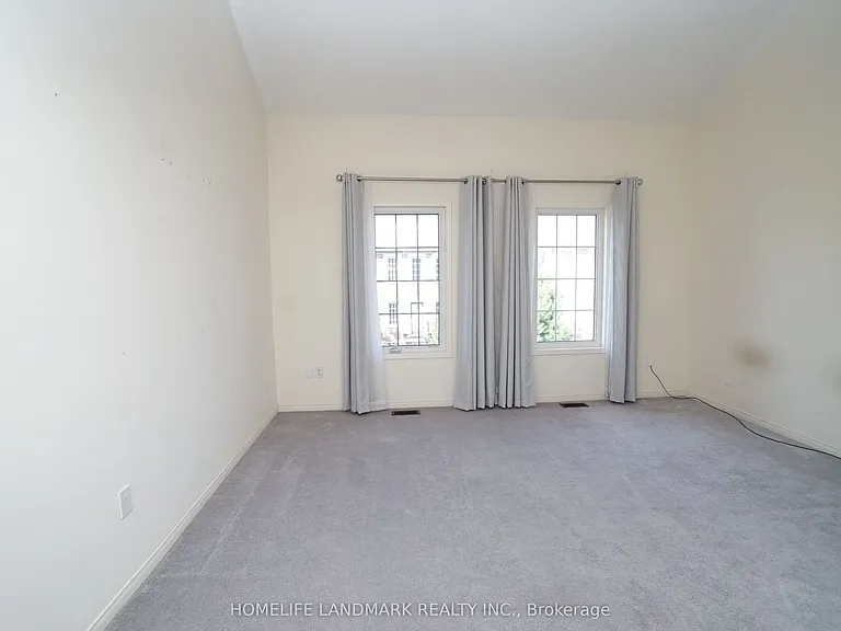 43 Odoardo Di Santo Cir — Photo 23