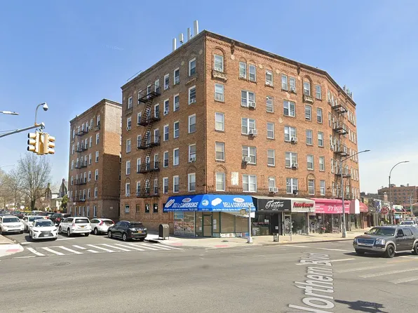 161-15 Crocheron Ave #3L, Flushing, NY 11358