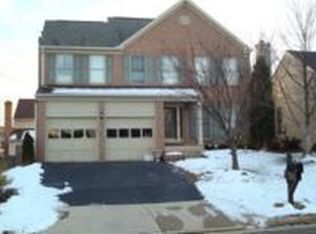 5621 Flagler Dr, Centreville, VA 20120